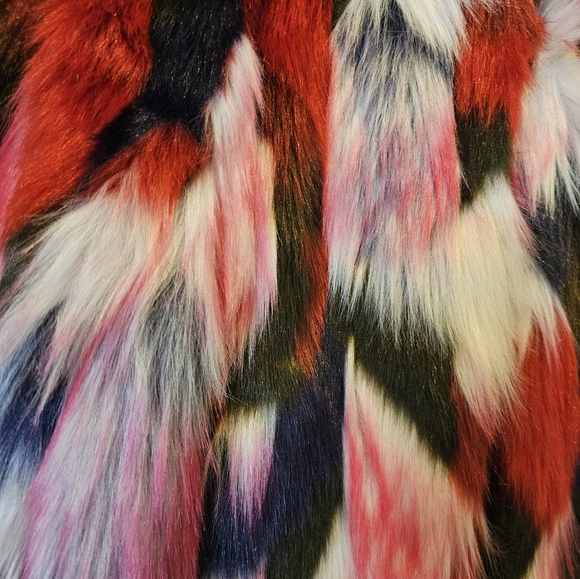 Ugg Faux Fur Crop Jacket - Picture 4 of 7